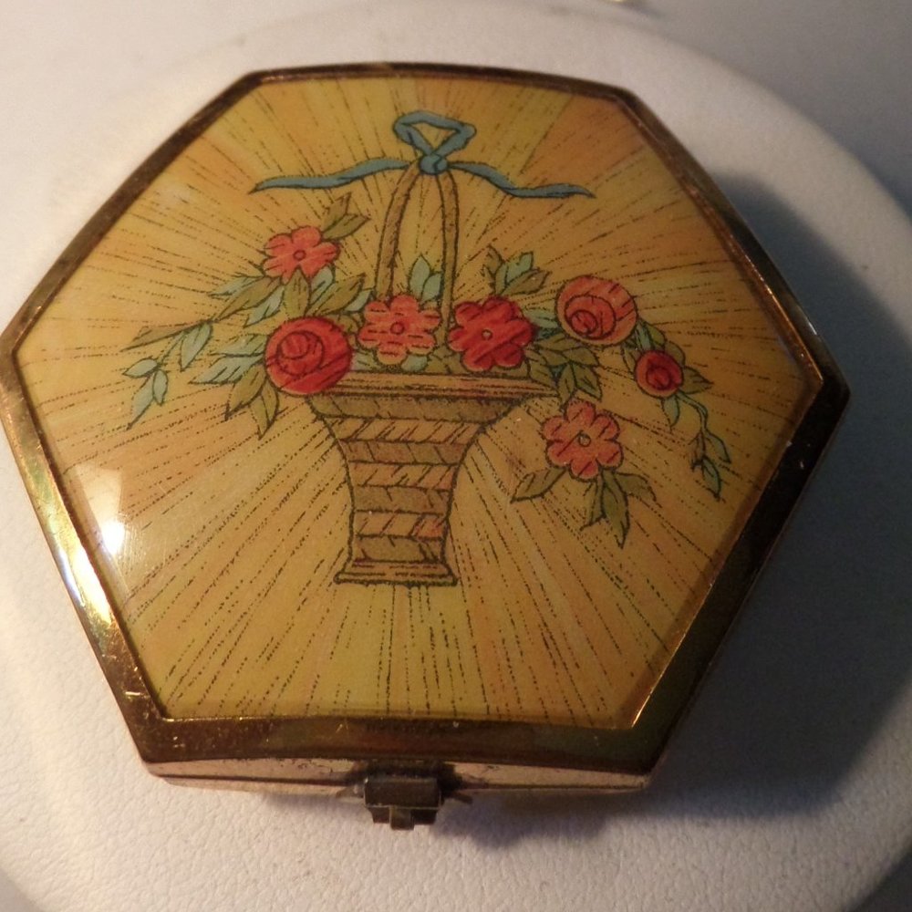 Vintage Houbigant Art Deco Compact
